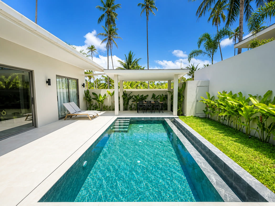 Piscine et jardin